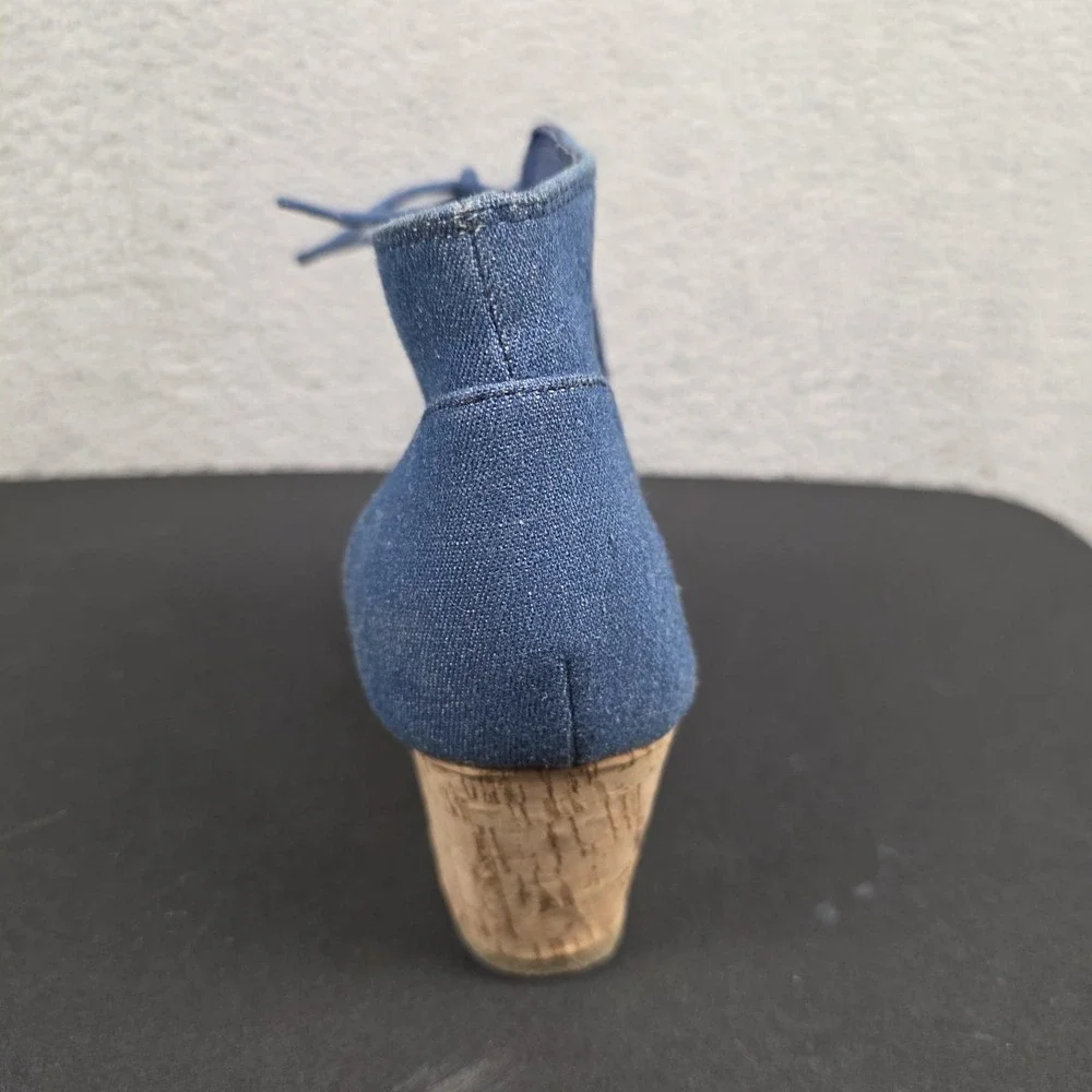 UNR8ED‎ Boots Womens Size 11 Blue Denim Lace Up Cork Wedge Ankle Booties SANDY2
